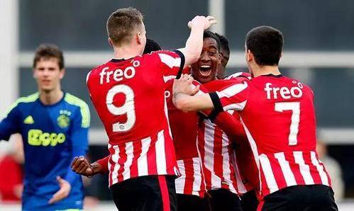 仅在攻防两 仅在攻防两