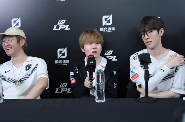 向廉洁社会 向廉洁社会